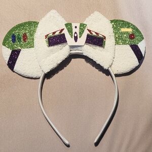 Buzzlight Year Ears